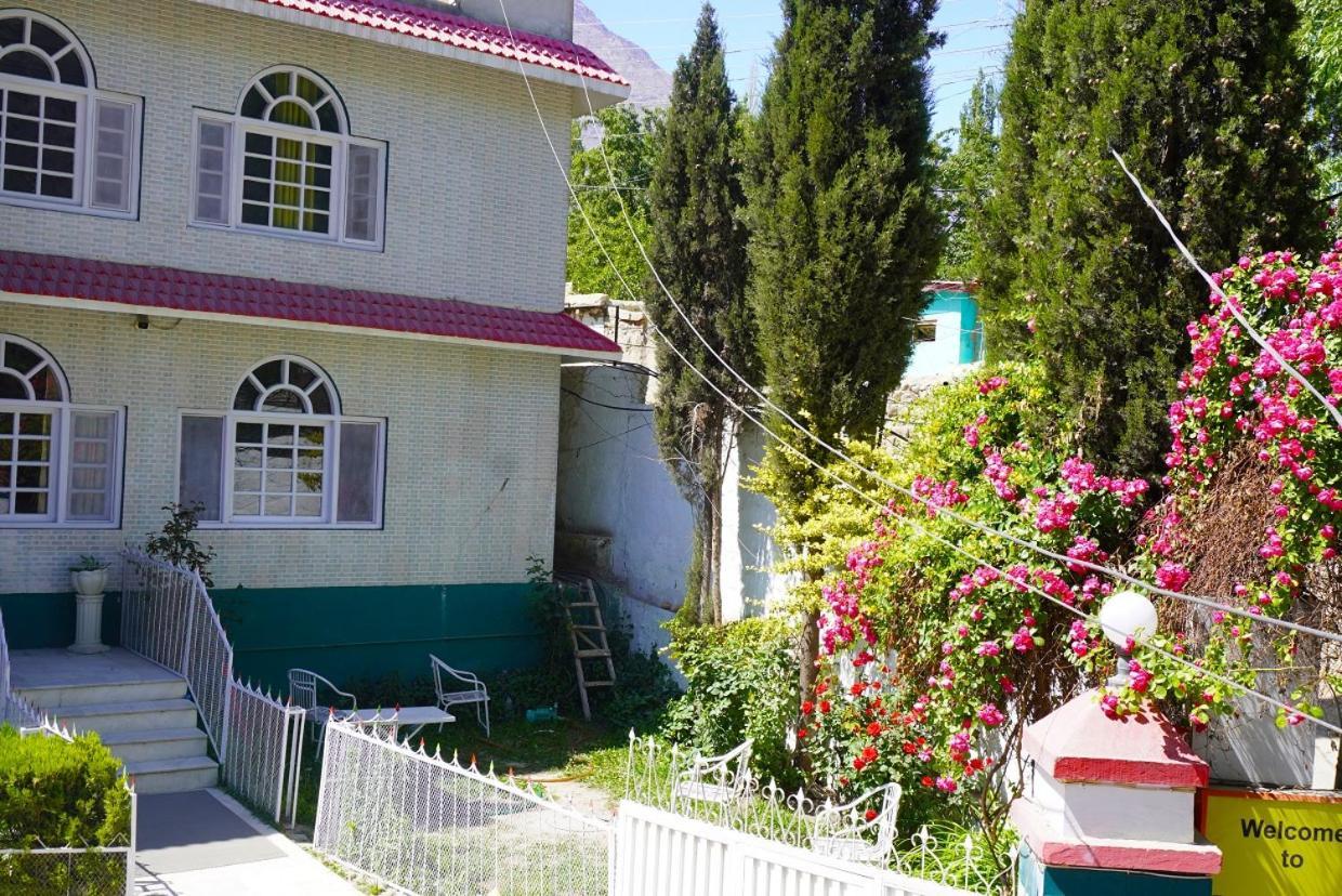Hotel Dewanekhas Skardu Exteriör bild