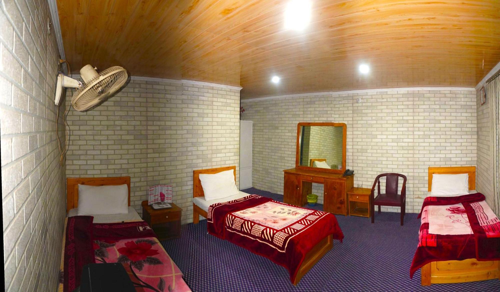Hotel Dewanekhas Skardu Exteriör bild