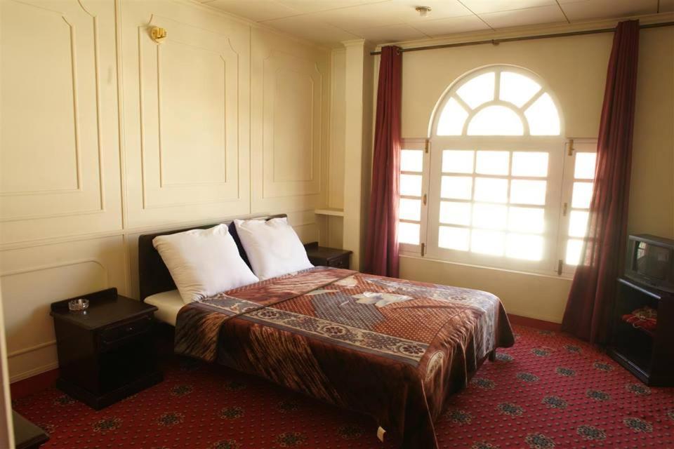 Hotel Dewanekhas Skardu Exteriör bild