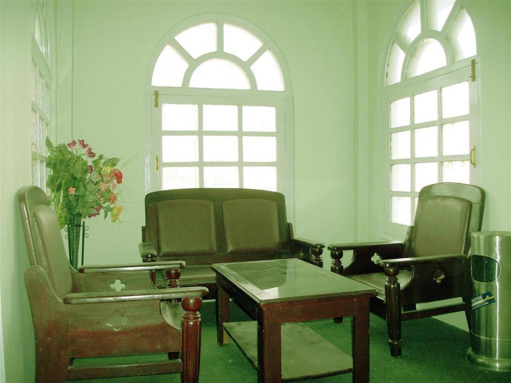 Hotel Dewanekhas Skardu Exteriör bild