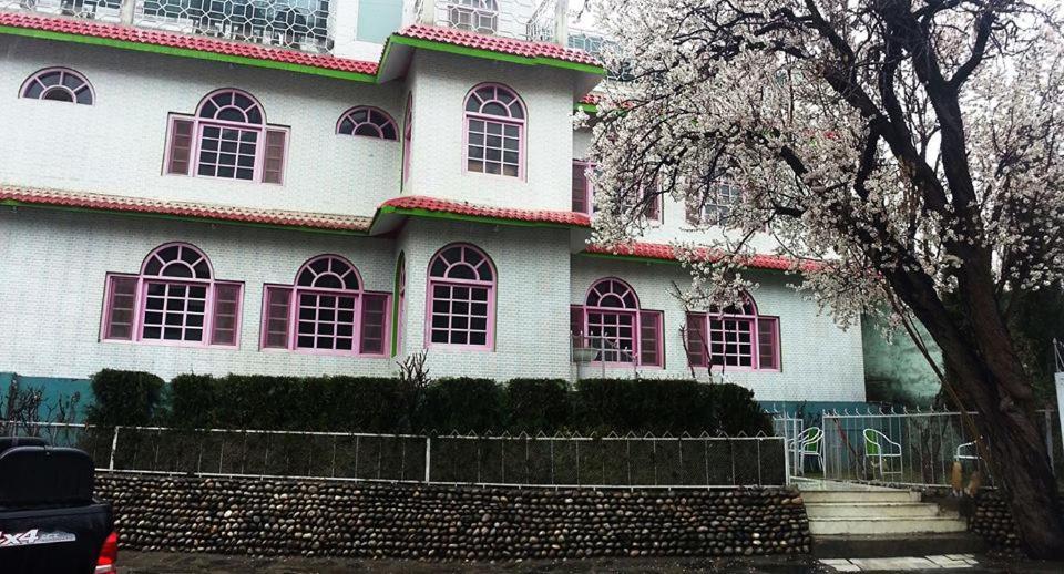 Hotel Dewanekhas Skardu Exteriör bild