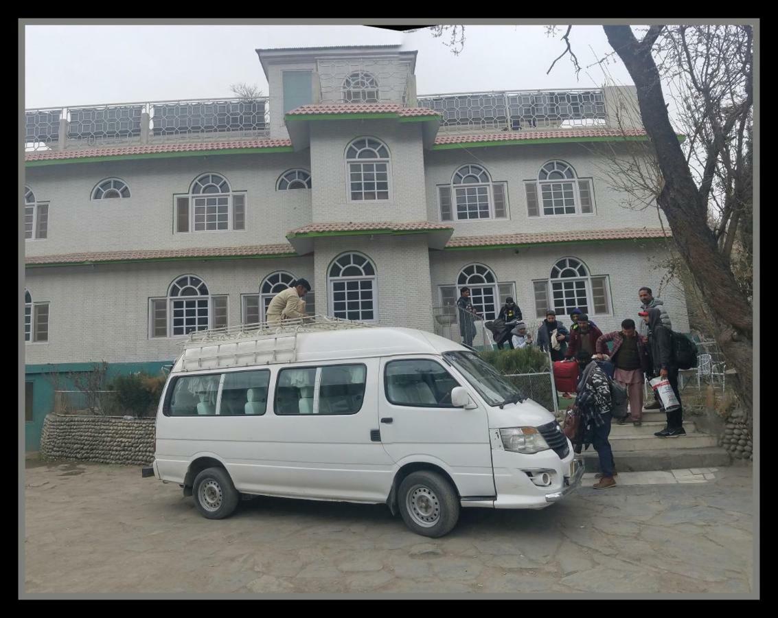 Hotel Dewanekhas Skardu Exteriör bild
