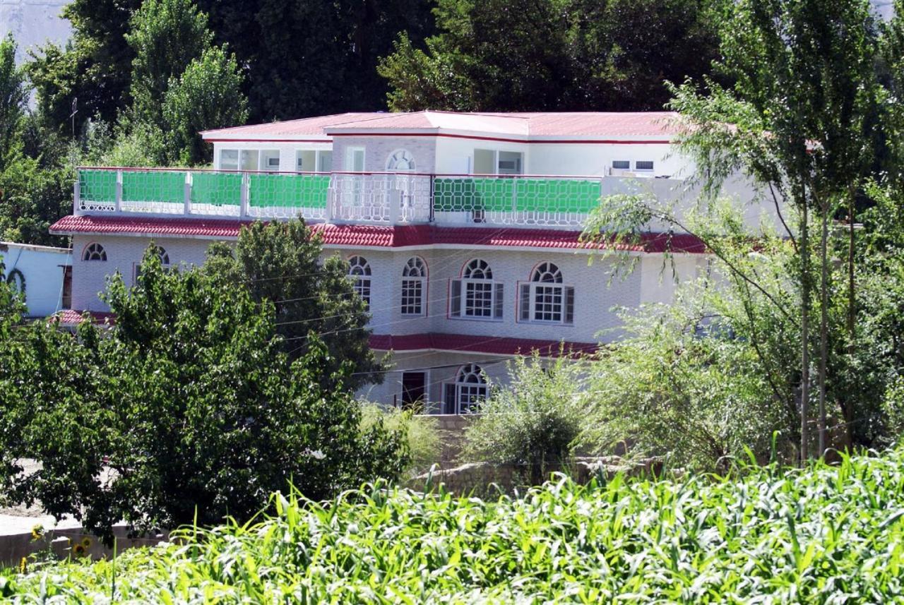 Hotel Dewanekhas Skardu Exteriör bild